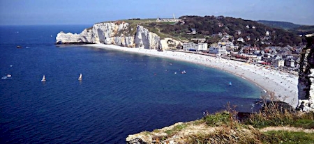 Vue du Village D'Etretat